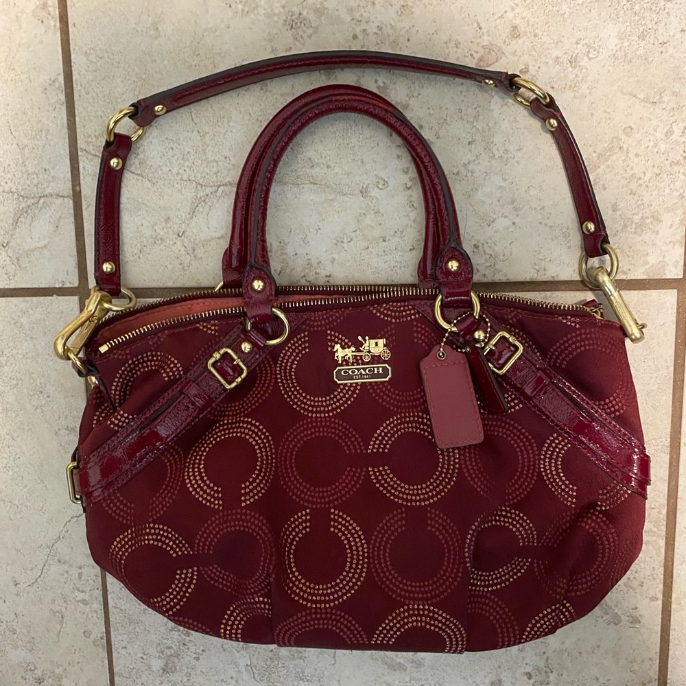 COACH | Vintage Dark Red Hand Bag W/ Gold Zippers And Clips